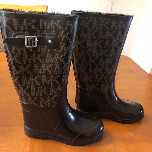 Rain Boots - Picture 2 of 4